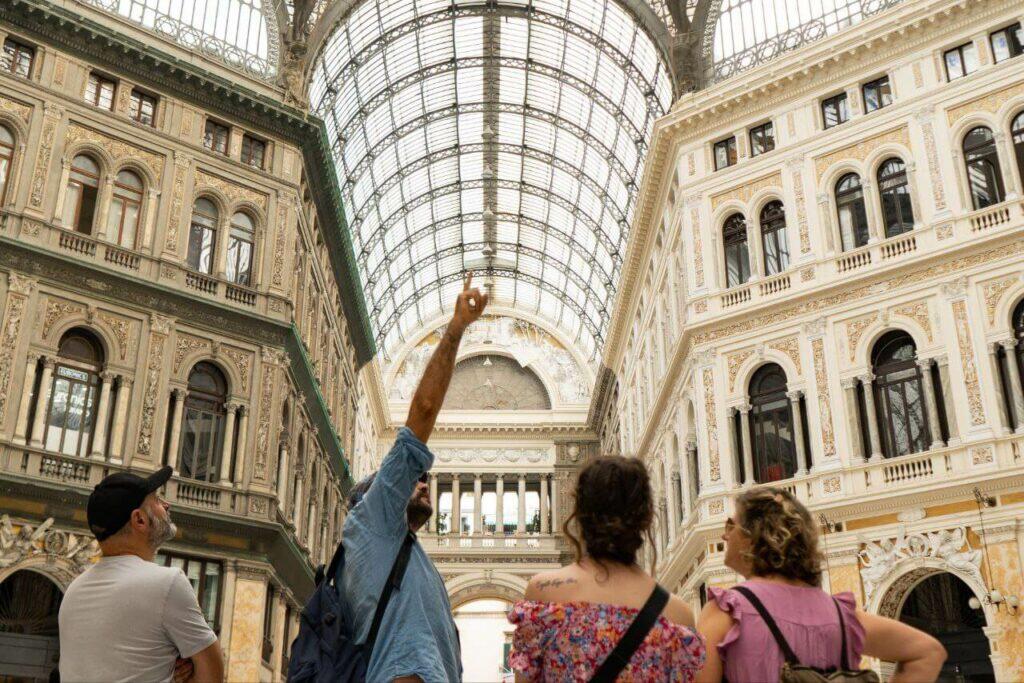 Naples | Food | Tour |