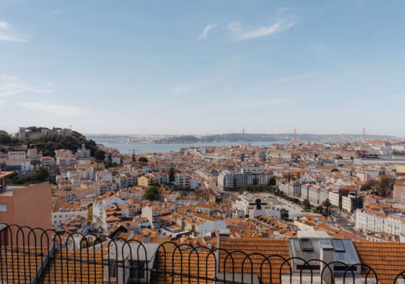 Best of Lisbon Tuk Tuk Food Tour