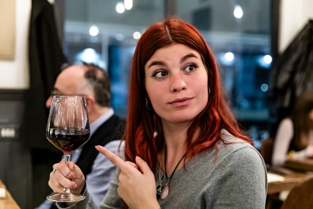 Milan-italian-red-wine-woman