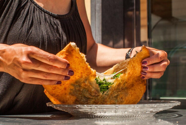 Naples Pizza & Drinks Tour: A Slice of Naples