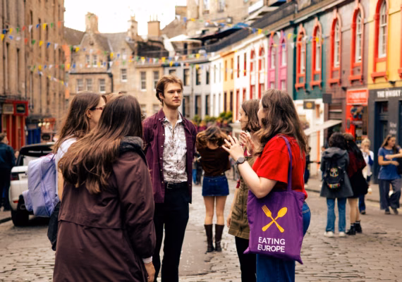 Eating Edinburgh: Old Town Food & Drinks Tour
