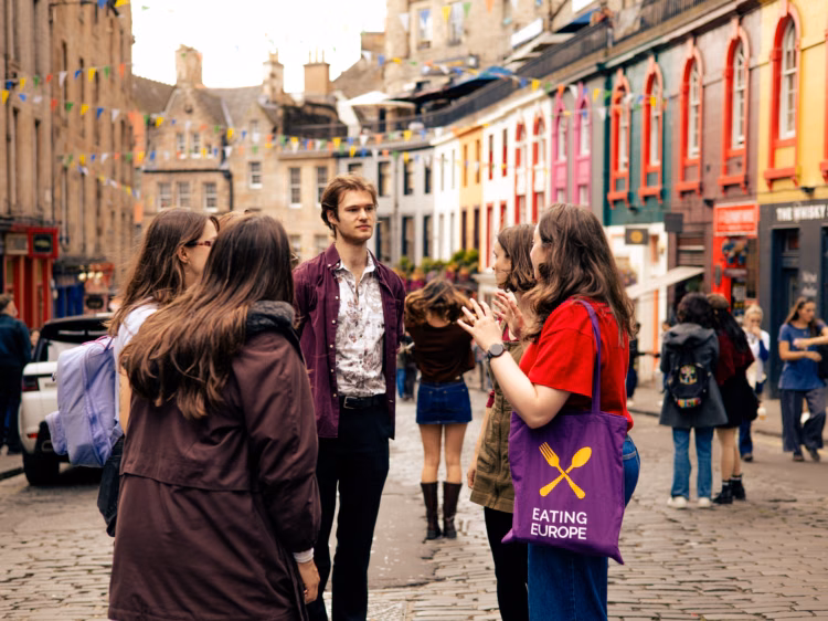 Eating Edinburgh: Old Town Food & Drinks Tour