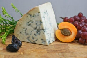 Sagra_del_Gorgonzola_cheese_Milan