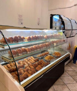 Sfogliate_e_Sfogliatelle_Naples