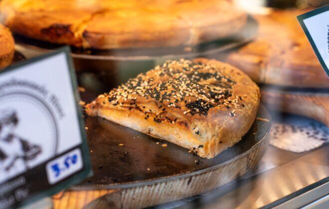 Athens Morning Food & Drinks Tour: a Bite from the Acropolis