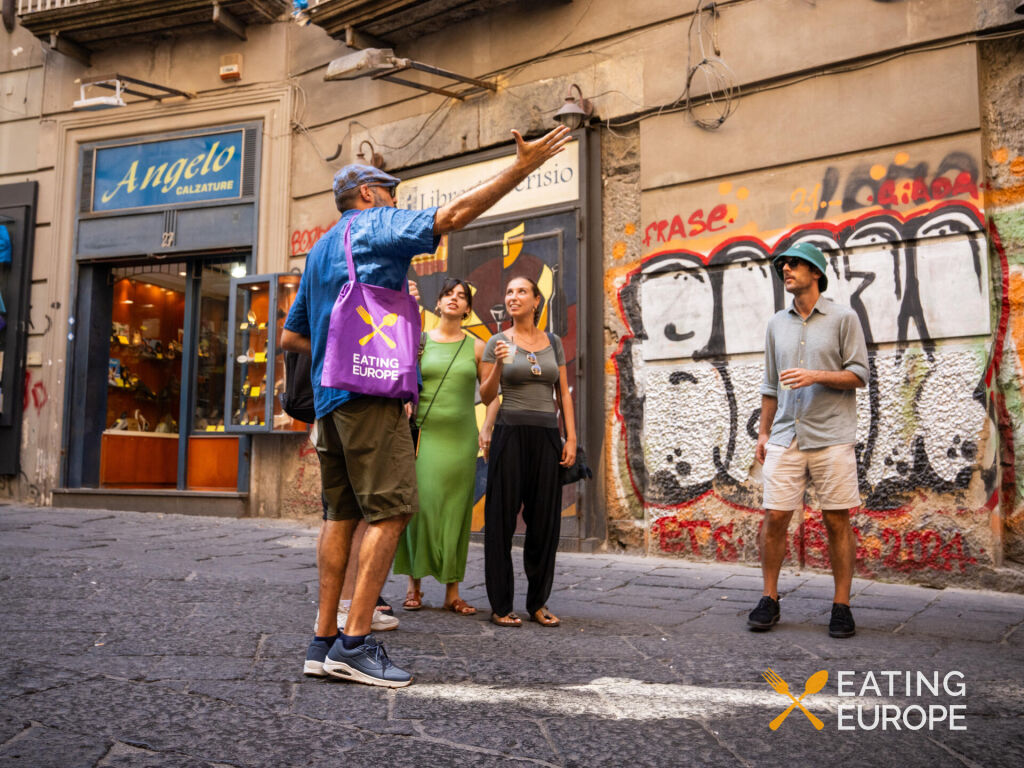 Naples Pizza & Drinks Tour A Slice of Naples1