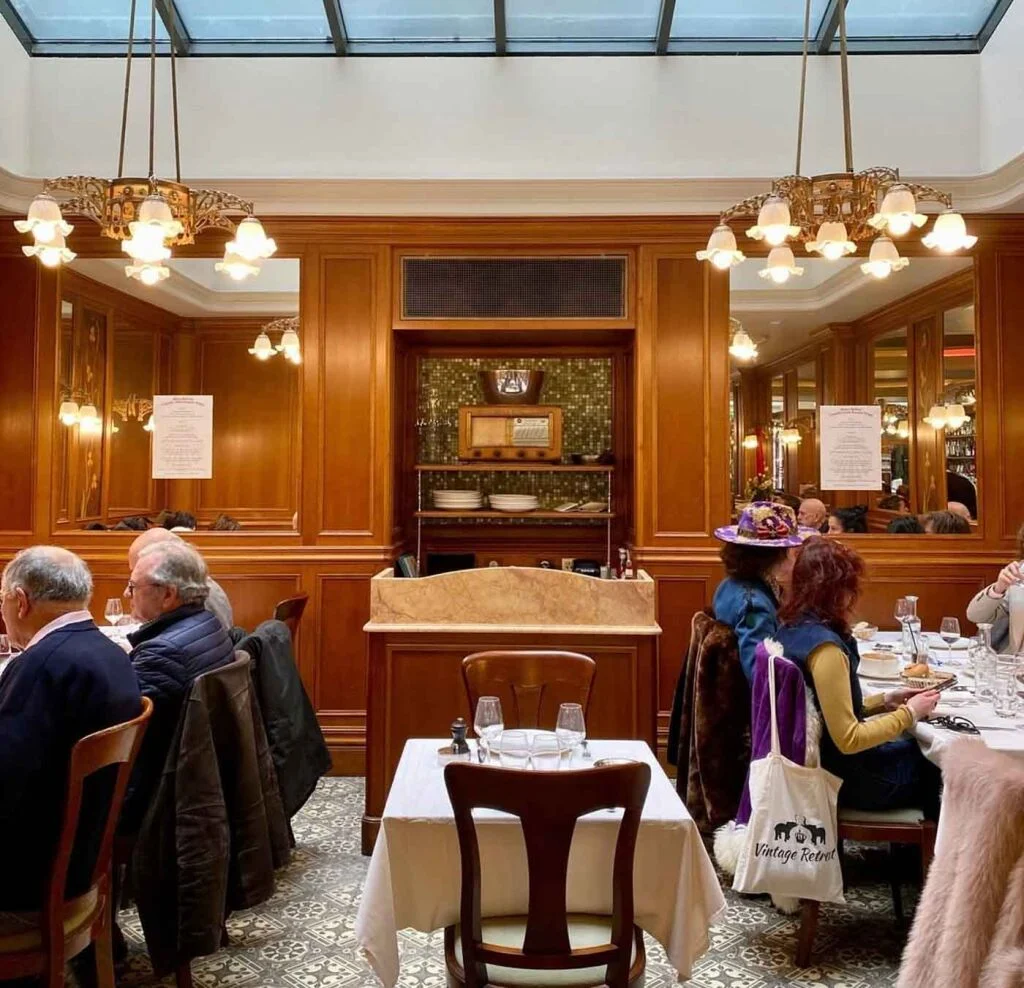 Dining_room_L’Écailler_de_La_Mascotte_Paris