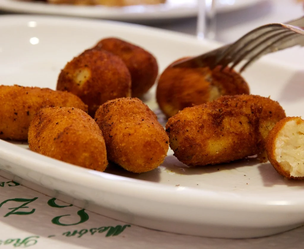 Croquetas_plate_Madrid