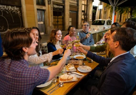 Barcelona Poble Sec Tapas & Wine Tour 