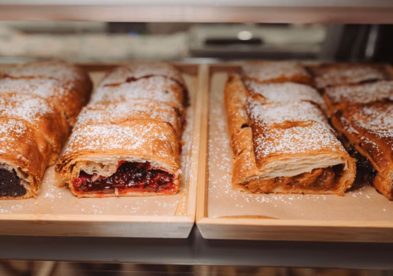 Budapest Food Tour: Beyond Goulash & Lángos