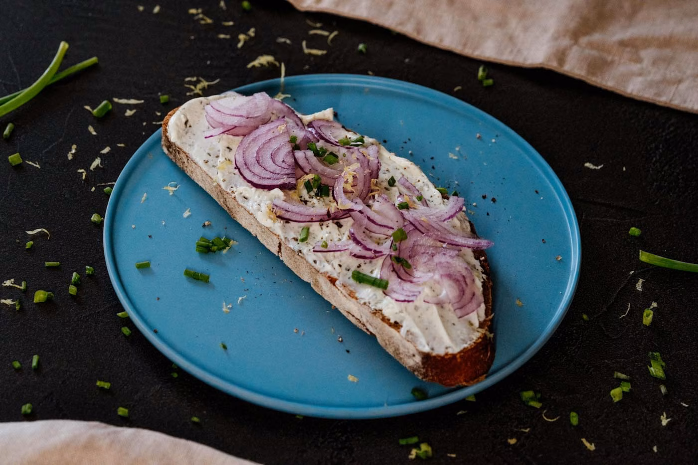Smørrebrød_in_Copenhagen_on_a_plate