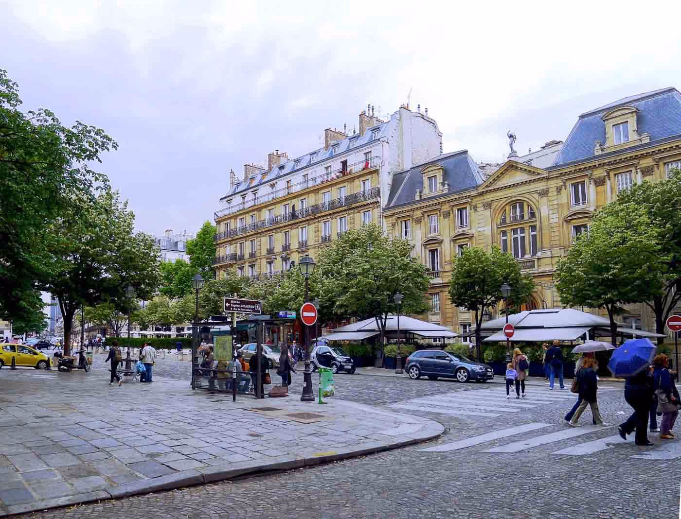Street_Saint_Germain_Paris