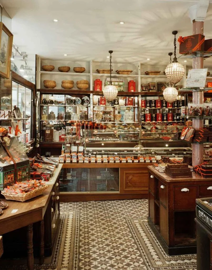 A_la_Mère_de_Famille_Paris